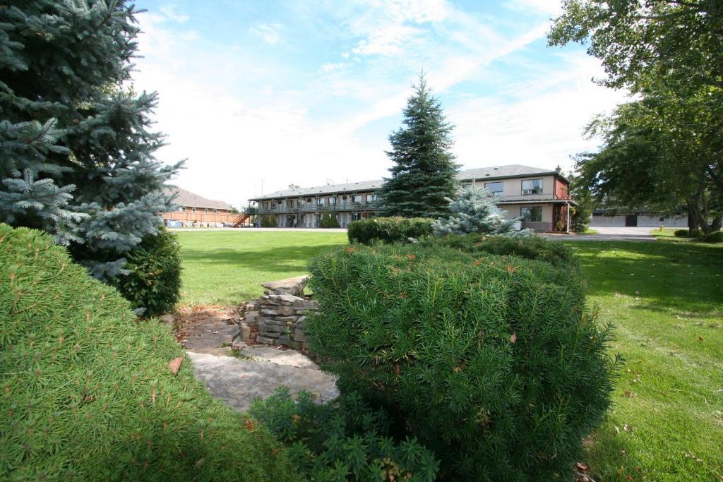 Campbellford River Inn Bagian luar foto