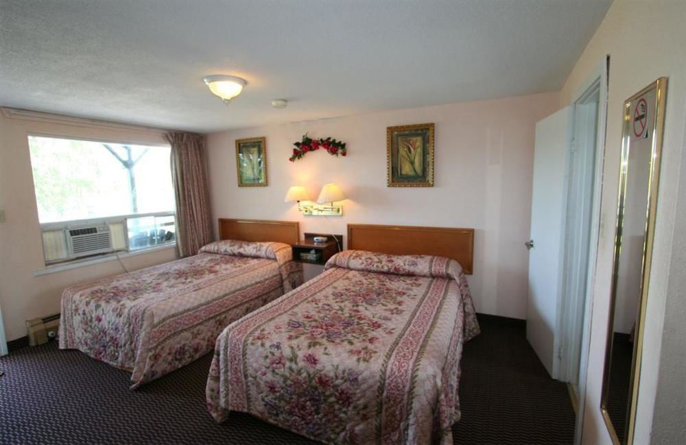 Campbellford River Inn Bagian luar foto