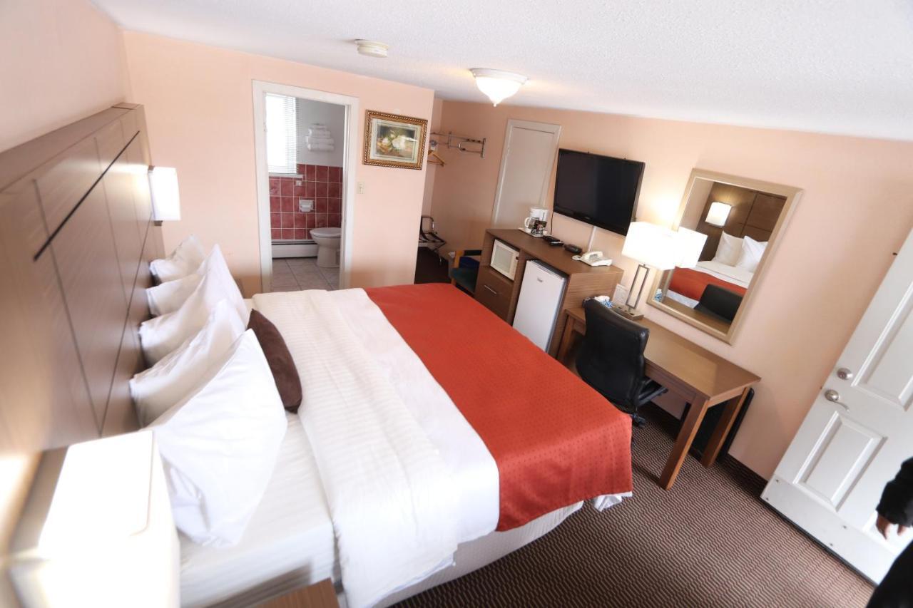 Campbellford River Inn Bagian luar foto